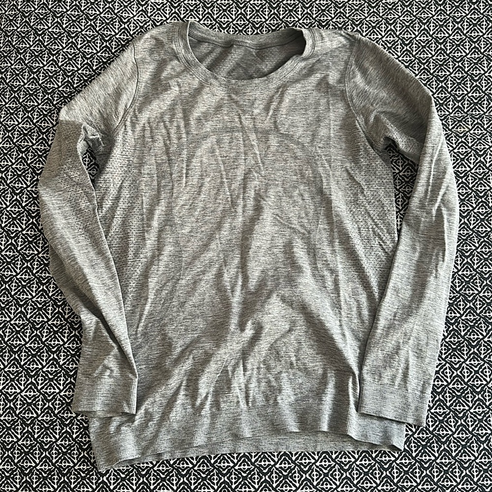 Swiftly Tech Long-Sleeve Shirt
